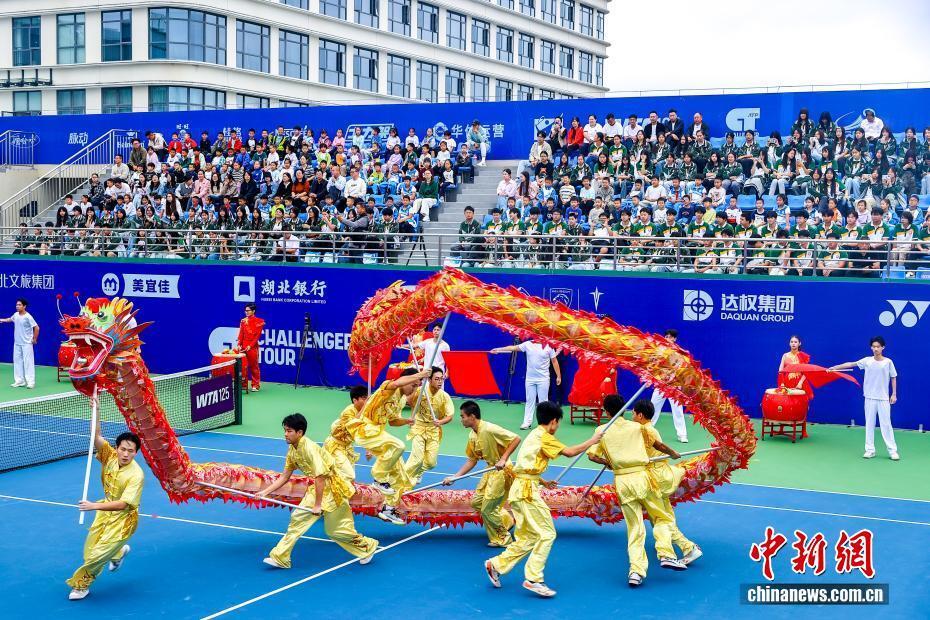 bt, 国网球特色, https