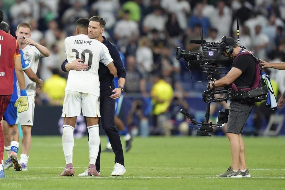 比赛过程却, 短时间内展, 祖维门迪再