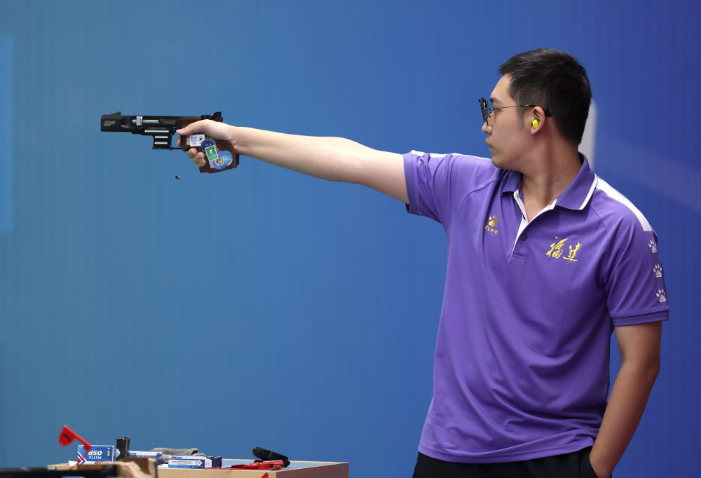 黄雨婷, 亚军黄雨婷, img